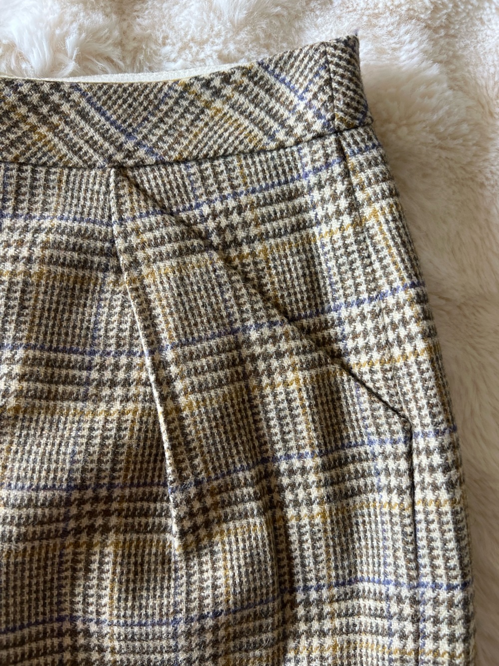 J.Crew 100% Wool Plaid Mini Skirt Size 10 Brown Beige Preppy - Picture 3 of 8